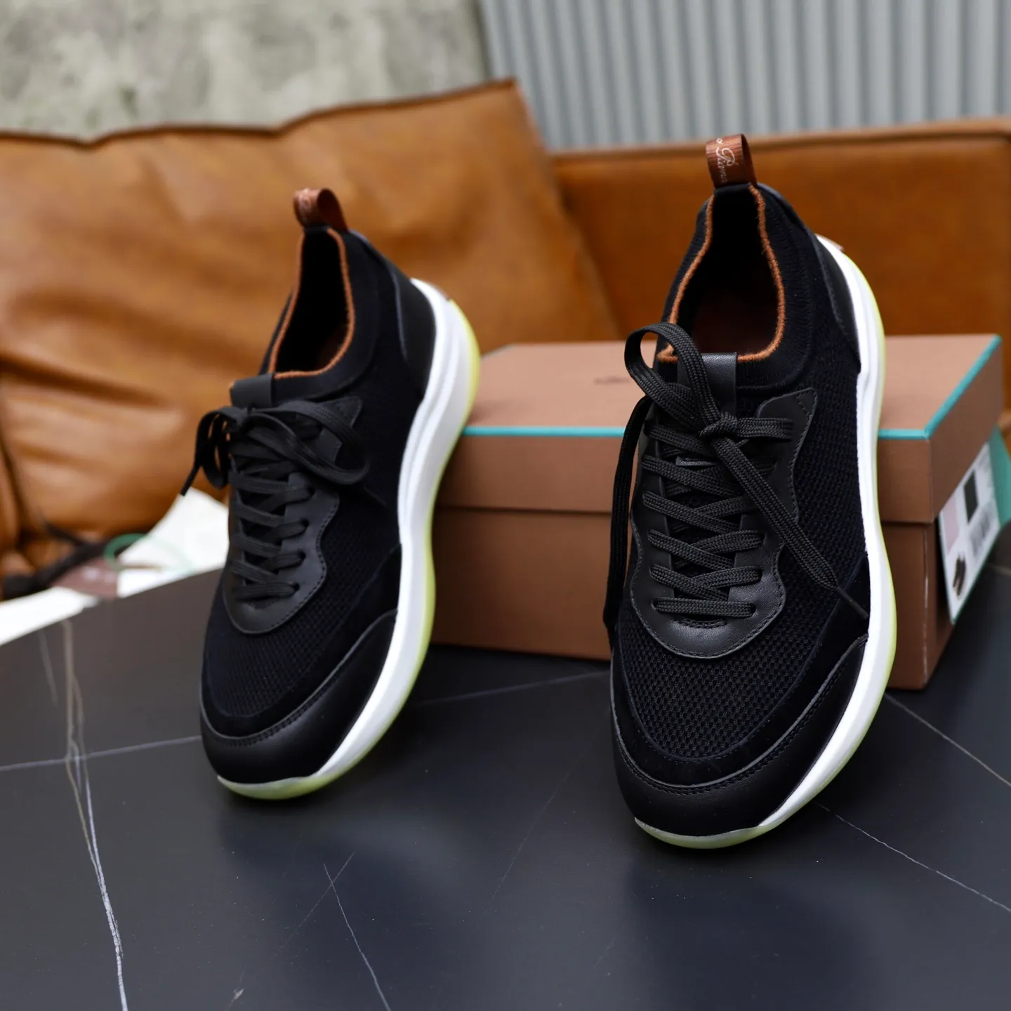 Factory price: 💰620 Loropiana LP men's shoes ♞size; 38-44 "45.46 customization" cowhide stitching and cowhide feet. It is really easy to wear, lazy, relaxed, casual, perfect comfort, and there are many color choices, and they all look good with clothes. Is it true that Loropiana can bring social value? “Loropiana is the best thing money can buy”